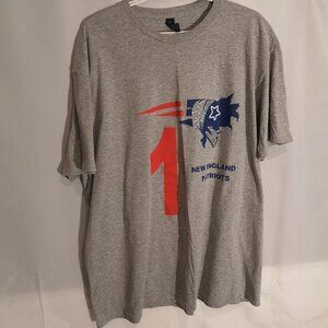 Anvil Men's size 2XL Grey New England Patriots Lightweight T-shirt